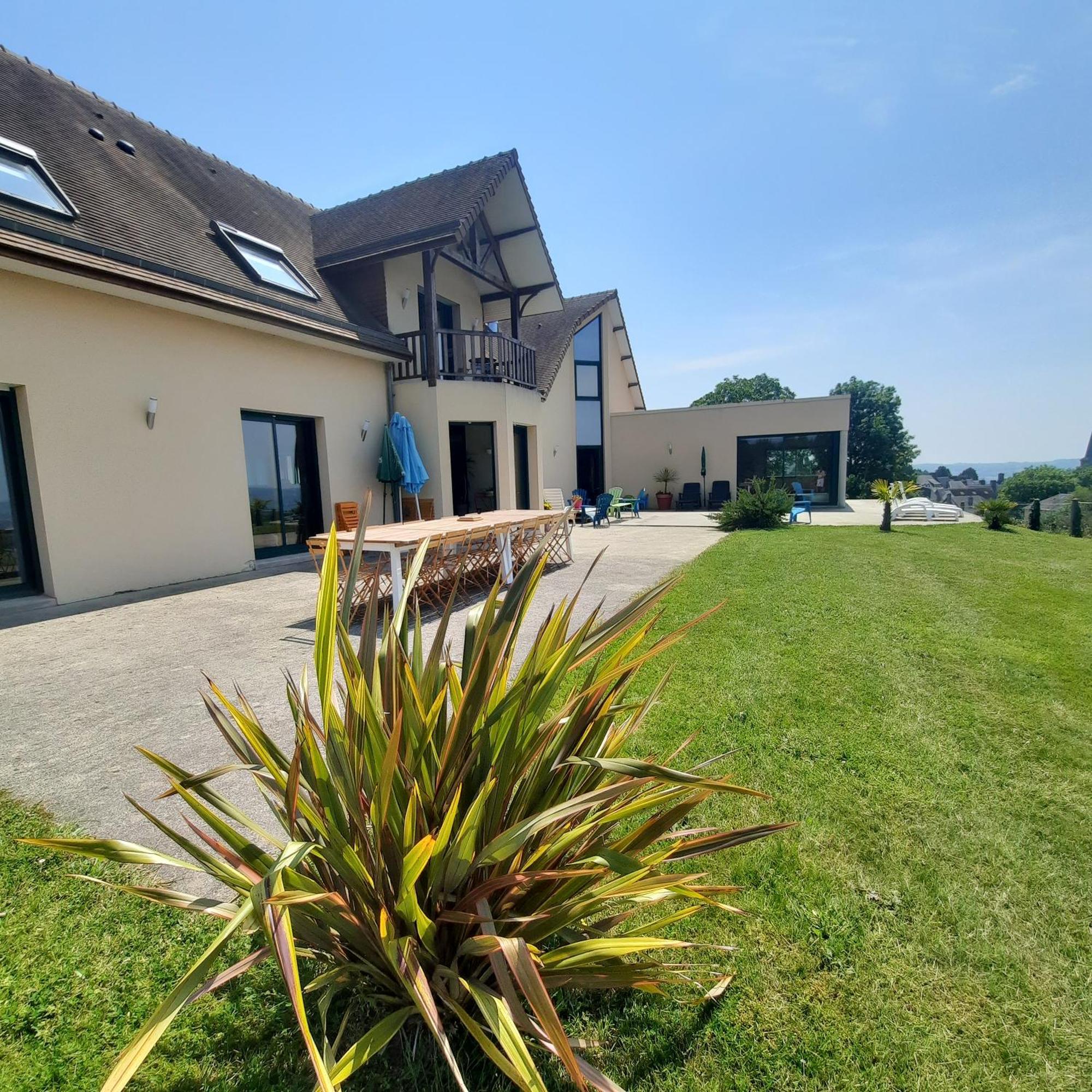 Magnifique Villa Avec Piscine Interieure Saint-Pois Eksteriør billede
